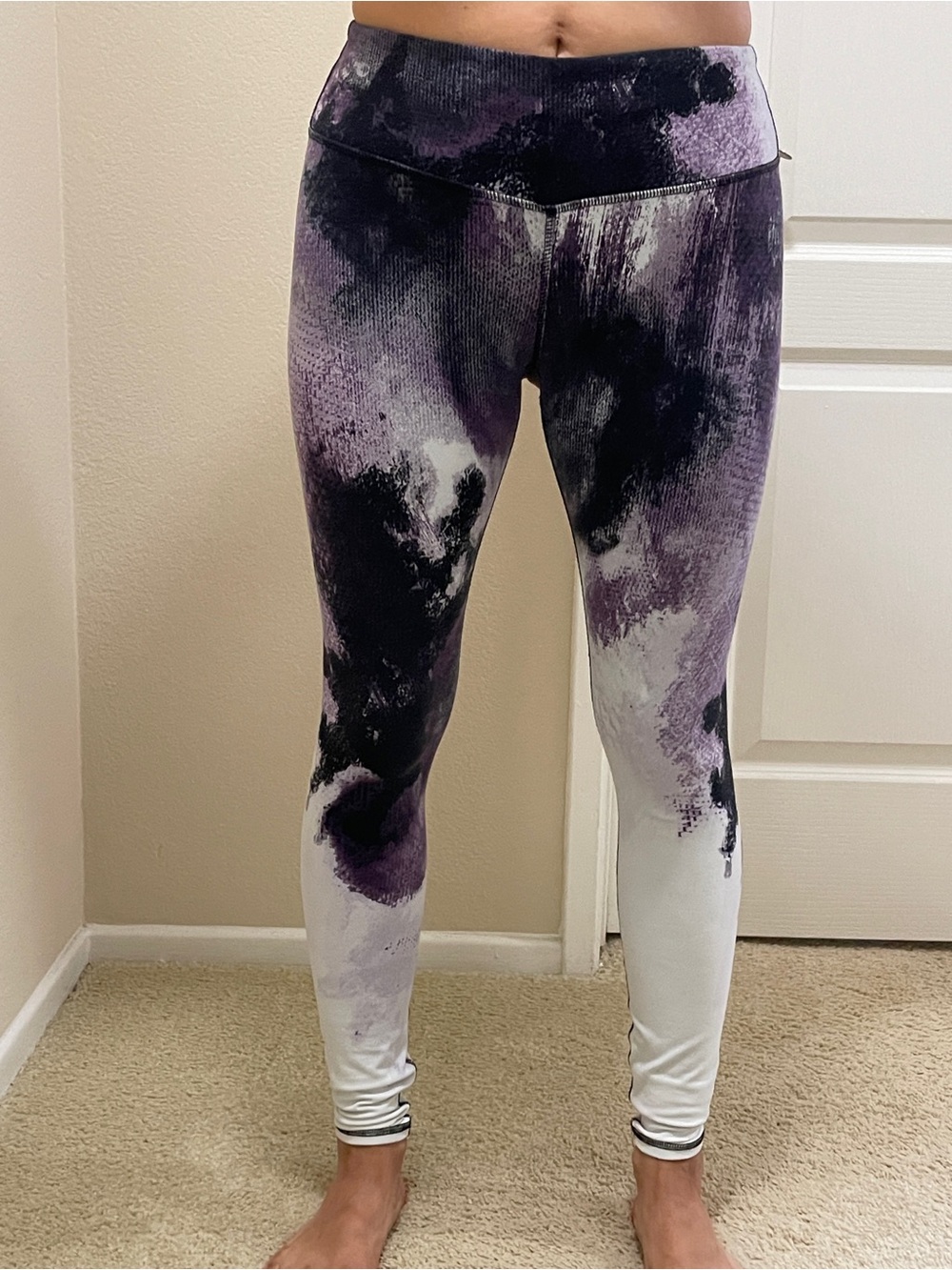 ALO Yoga Purple & White Tie-Dye Leggings